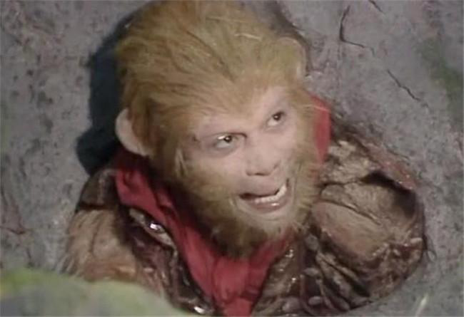 正文    86版《西游记》截图,五行山下的孙悟空   公元前334年,是周显