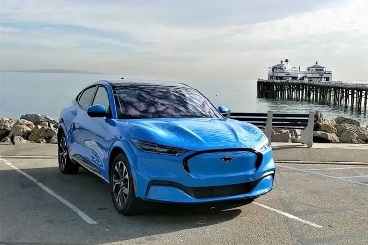 model y侧目!福特mach-e交付延迟一个月,只为保品控