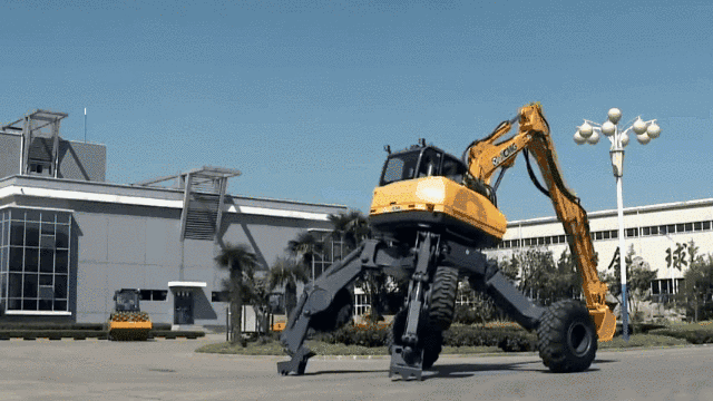 徐工et110步履式挖掘机.图片来源:徐工集团xcmg