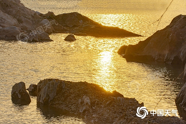 昨日，湖南长沙阳光在线。（