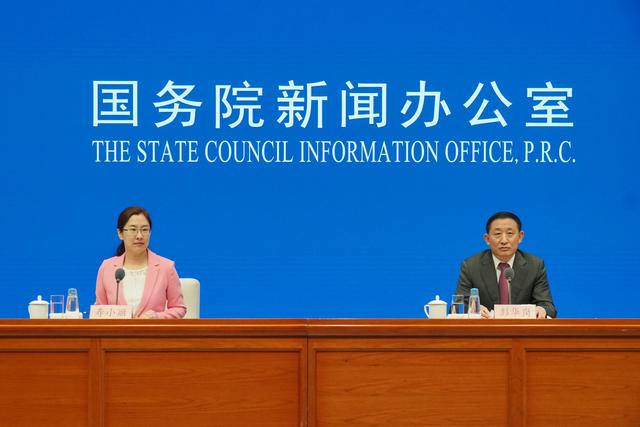 国务院国资委：央企集团层面没有引入其他资本的混改计划