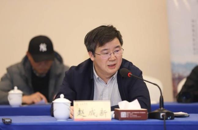 赵成新则就影片在脱贫攻坚结束后,如何助力乡村振兴提出了自己的创作