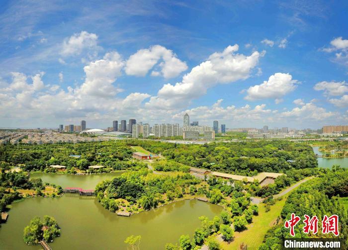 南通gdp突破一万亿元江苏已有4市跨入万亿俱乐部