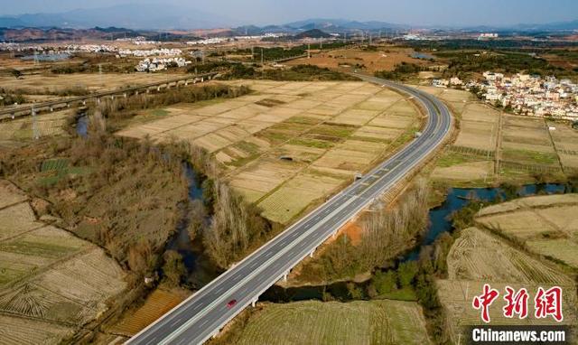 航拍江西新余环城路工程 连接城乡宛若游龙