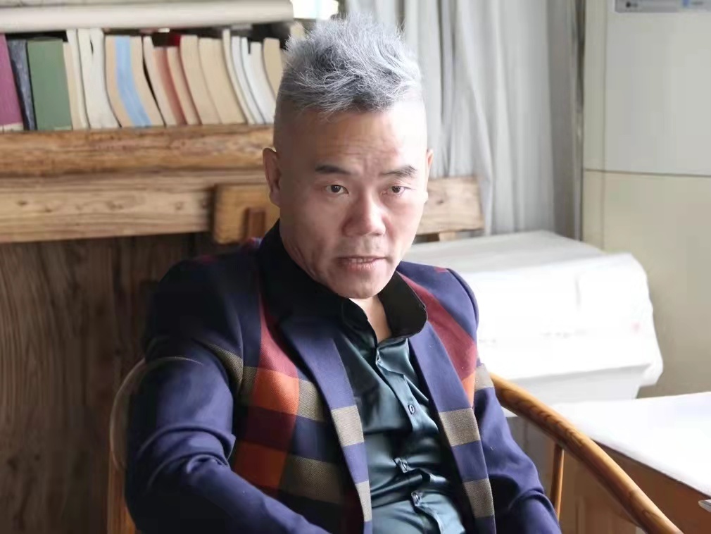 近日,抖音吸粉能力比较强的莫过于司马南和张同学了……休闲区蓝鸢梦想 - Www.slyday.coM 近日,抖音吸粉能力比较强的莫过于司马南和张同学了……休闲区蓝鸢梦想 - Www.slyday.coM