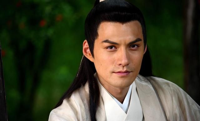 娱乐圈古装男神严屹宽婚后生活低幸福频晒娃事业却一落千丈