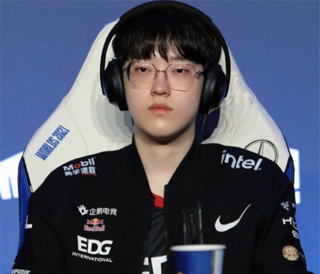 全明星备受冷落,5位明星选手拒绝参加,阿水直接取代viper位置休闲区蓝鸢梦想 - Www.slyday.coM 全明星备受冷落,5位明星选手拒绝参加,阿水直接取代viper位置休闲区蓝鸢梦想 - Www.slyday.coM