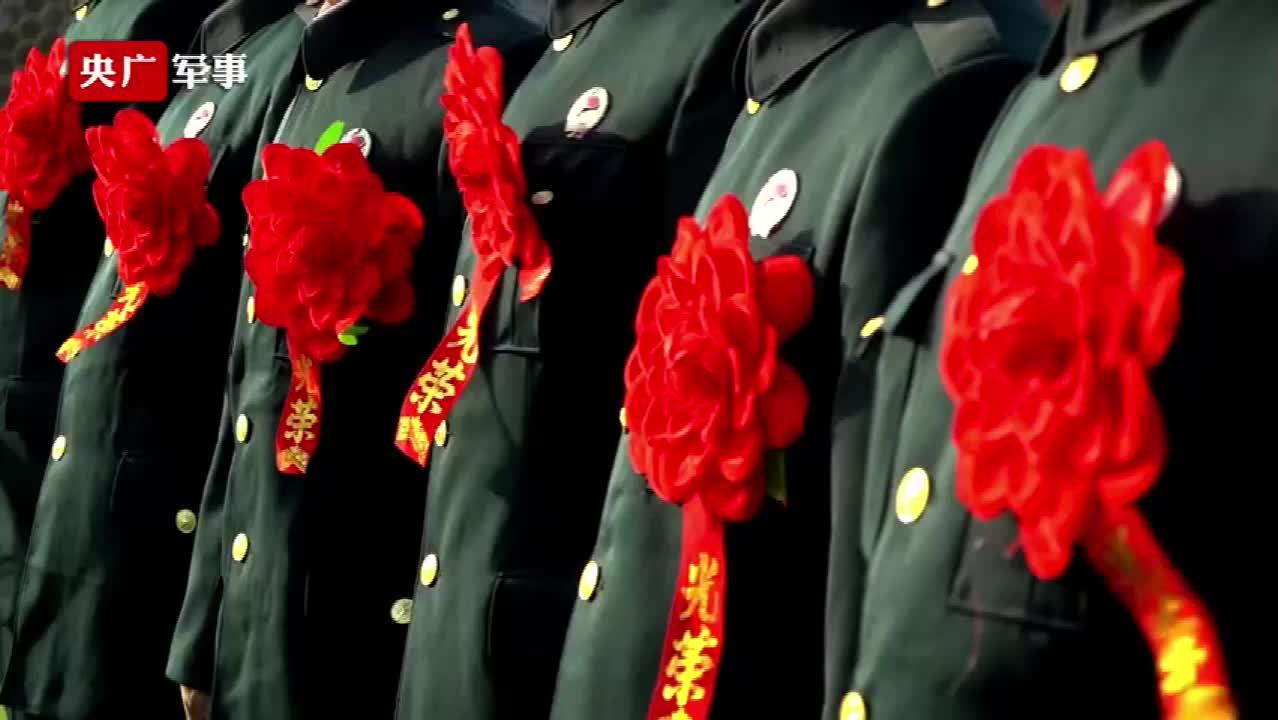 火箭军退伍老兵的催泪瞬间