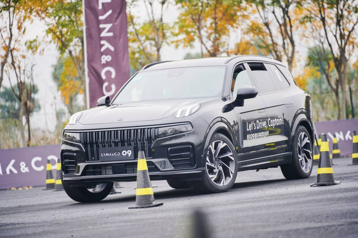 给足体面试驾领克09感受30万预算带来的仪式感