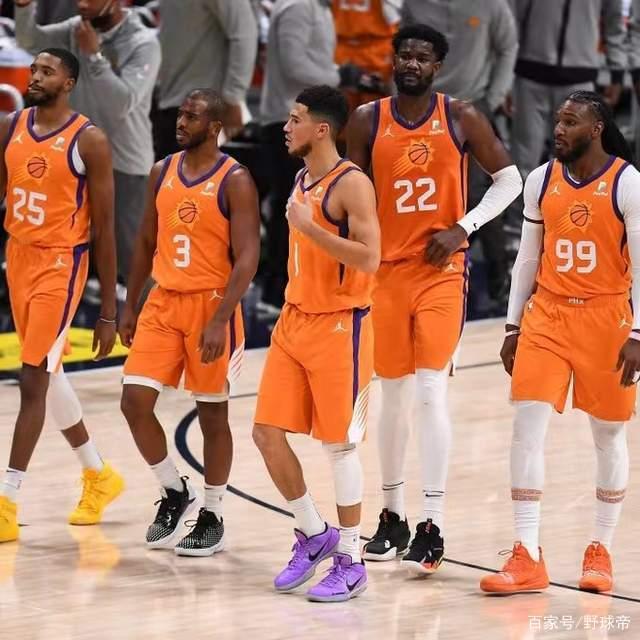 近17战17胜！赢勇士胜篮网！谁还能拦住他们？休闲区蓝鸢梦想 - Www.slyday.coM