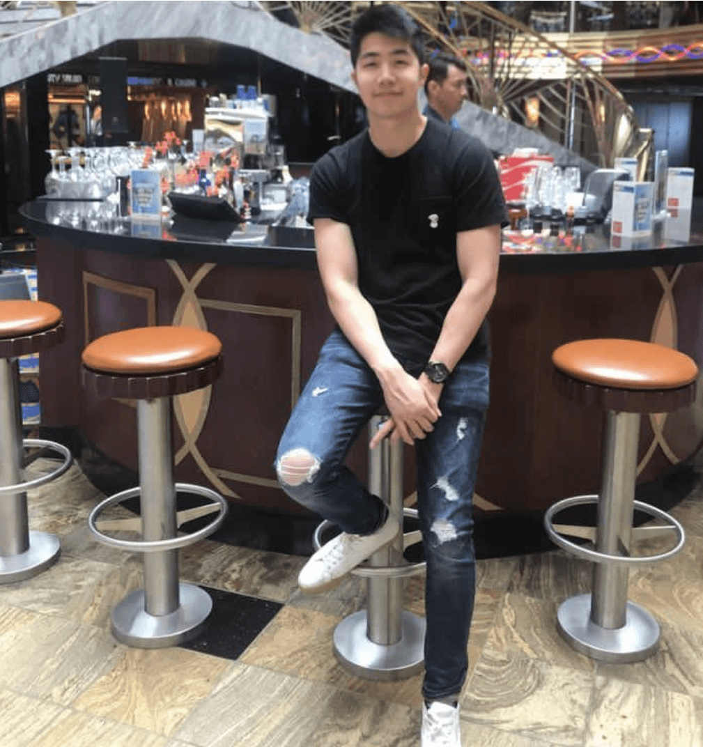 梅姐离世17年！28岁姨甥现身：妈咪、姨姨，我永远以你们为荣休闲区蓝鸢梦想 - Www.slyday.coM