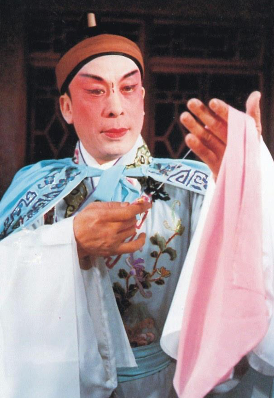 粤剧天皇小生陈笑风逝世享年98岁郑少秋曾下跪拜他师