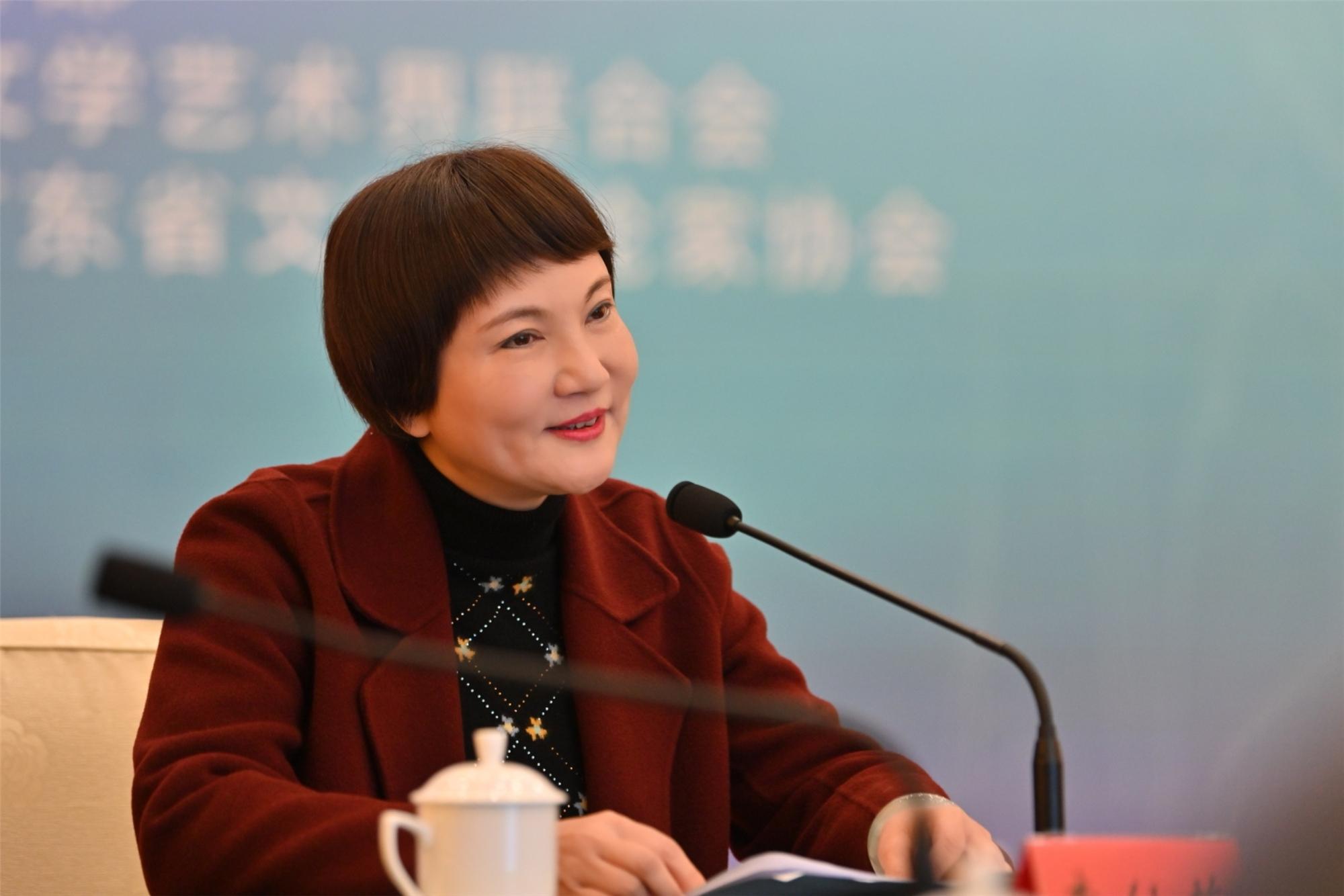 专家热议曾小敏粤剧艺术全国巡演暨粤剧创新推广__财经头条