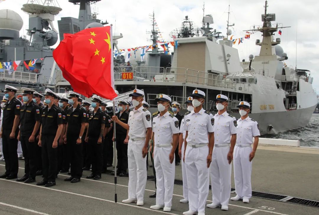 俄罗斯符拉迪沃斯托克,"国际军事比赛-2021"拉开帷幕,中国海军代表队