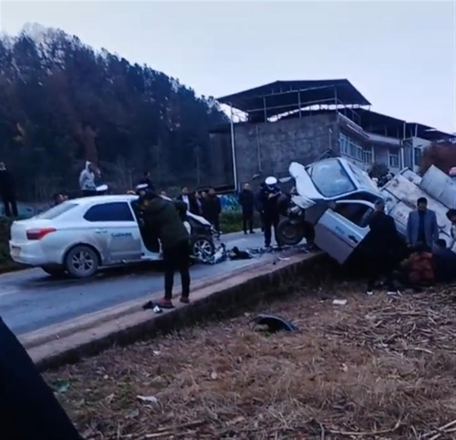 驾校回应教练车与环卫车相撞致3死 事故现场视频曝光 事故原因是什么？休闲区蓝鸢梦想 - Www.slyday.coM