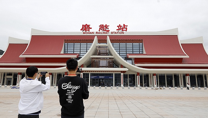 中老铁路云南磨憨站.图片来源:视觉中国