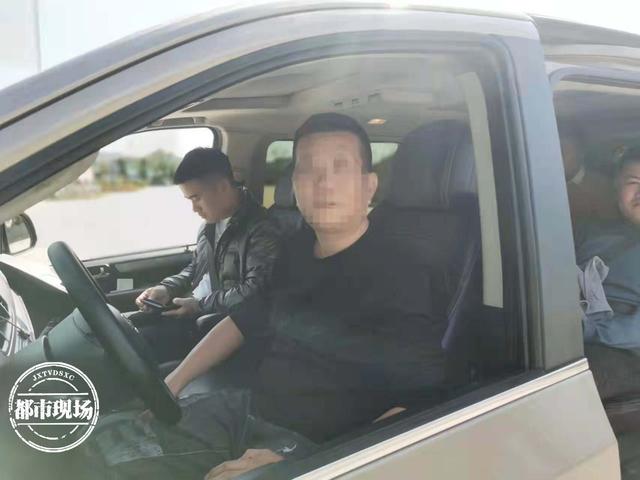 男子被查到“隔夜酒”开车！人醒了酒还没“醒”休闲区蓝鸢梦想 - Www.slyday.coM