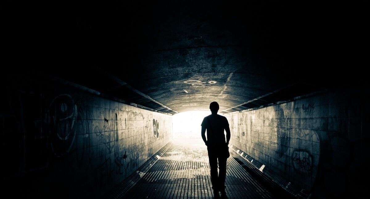 如何度过人生的低谷期,实现逆境重生