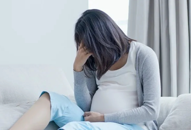 准妈妈买辣条被老板拒绝,怀孕后遇到过的暖心事,你经历过几个?休闲区蓝鸢梦想 - Www.slyday.coM 准妈妈买辣条被老板拒绝,怀孕后遇到过的暖心事,你经历过几个?休闲区蓝鸢梦想 - Www.slyday.coM