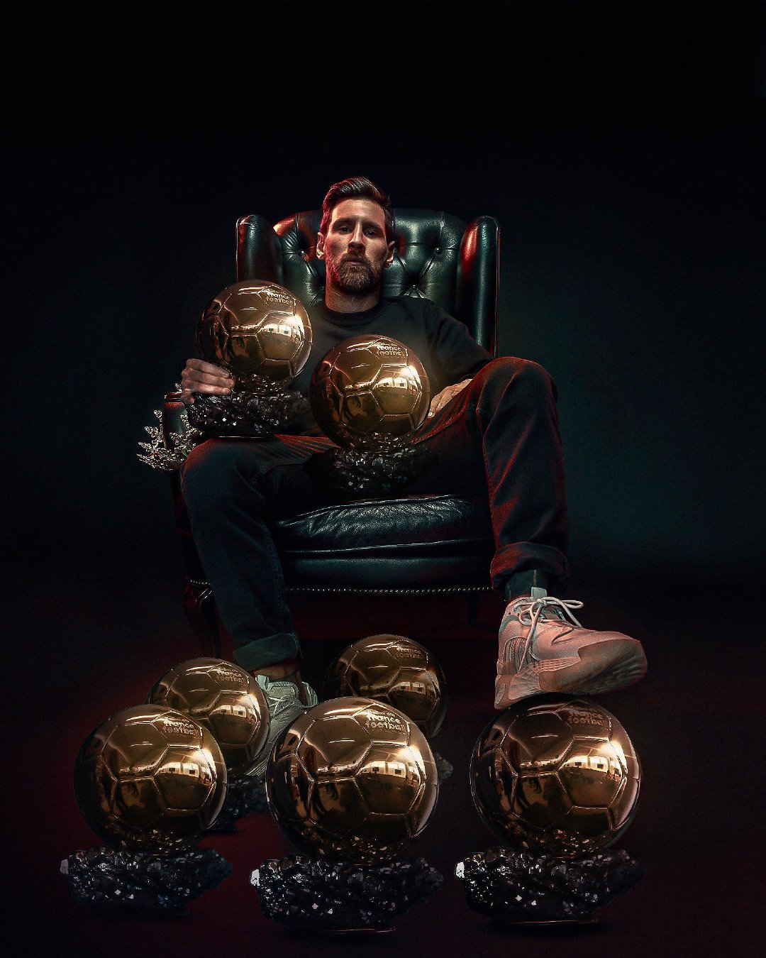 抹黑梅西的C罗球迷身份曝光:跟C罗见过面!和门德斯有合影!休闲区蓝鸢梦想 - Www.slyday.coM 抹黑梅西的C罗球迷身份曝光:跟C罗见过面!和门德斯有合影!休闲区蓝鸢梦想 - Www.slyday.coM