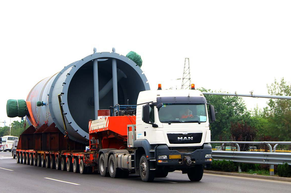 工业强国德国,是如何运输大件的?现场画面曝出,中国果然更强大