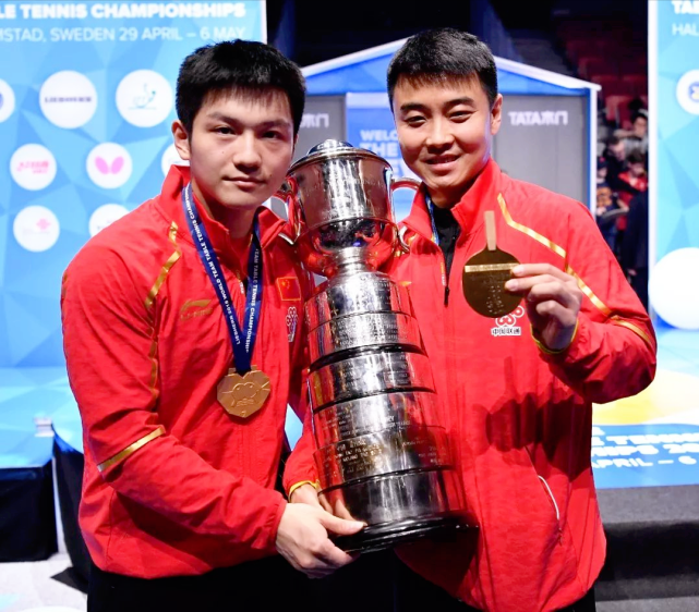 王皓迎38岁生日,樊振东夺得世乒赛男单冠军,为恩师王皓送上礼物休闲区蓝鸢梦想 - Www.slyday.coM 王皓迎38岁生日,樊振东夺得世乒赛男单冠军,为恩师王皓送上礼物休闲区蓝鸢梦想 - Www.slyday.coM