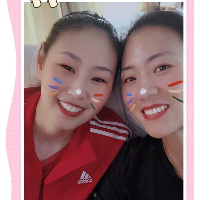 泪目女排奥运冠军颜妮与儿时沙排搭档薛晨聚会分开后各自精彩
