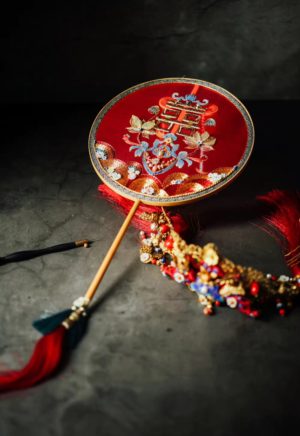 《风起洛阳》剧组就道具团扇被原创作者指出抄袭道歉……休闲区蓝鸢梦想 - Www.slyday.coM