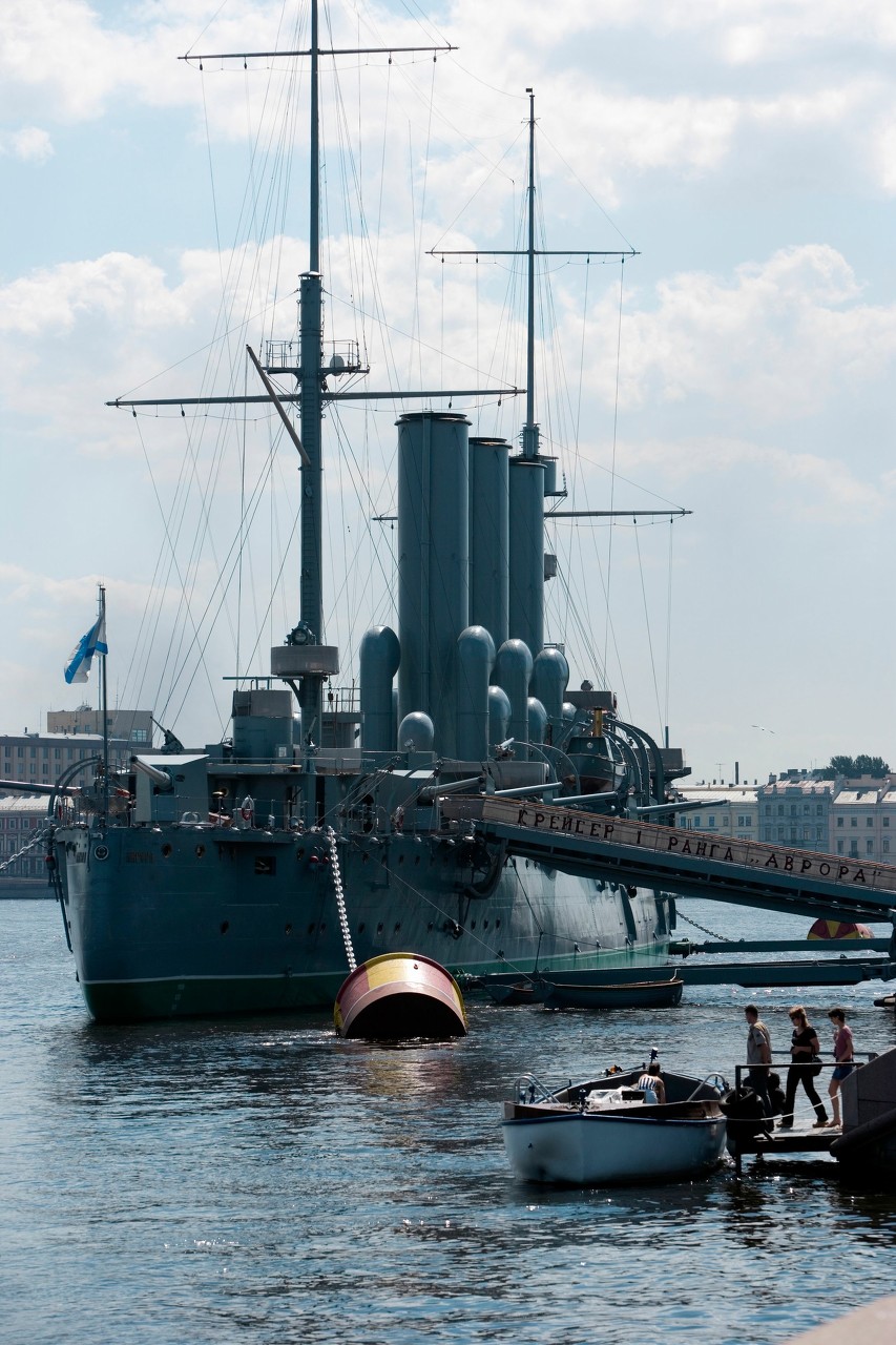 美国人财大气粗,尤其是塔兰托就让飞机炸了之后,美国人坚定了搞防空