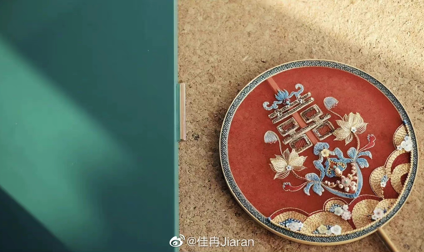 《风起洛阳》剧组就道具团扇被原创作者指出抄袭道歉……休闲区蓝鸢梦想 - Www.slyday.coM