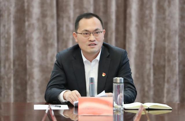 市政府党组传达学习贯彻省委全会精神休闲区蓝鸢梦想 - Www.slyday.coM