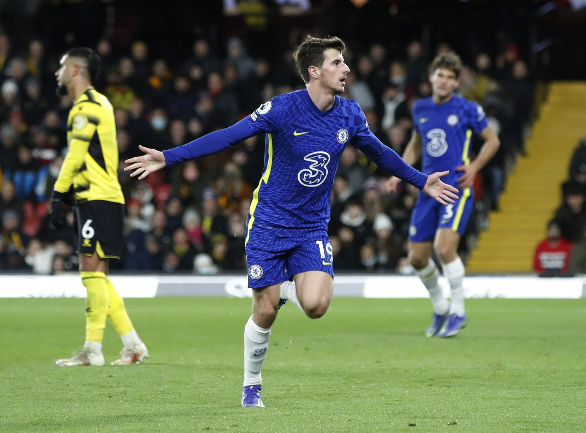 足球英超切尔西胜沃特福德