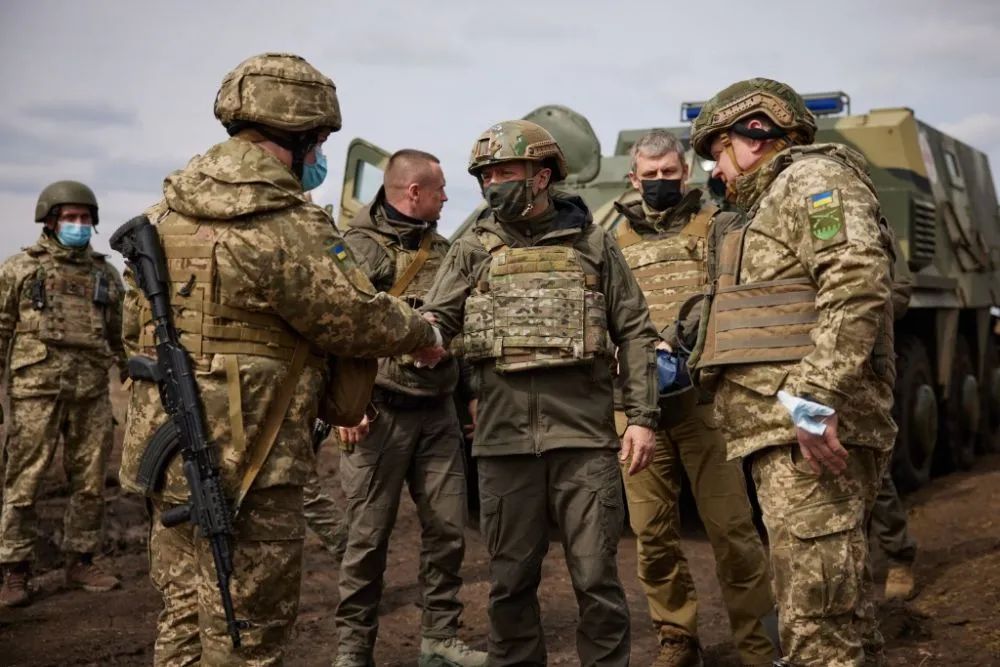 俄称乌克兰向东部大量增兵至“乌军队人数的一半”