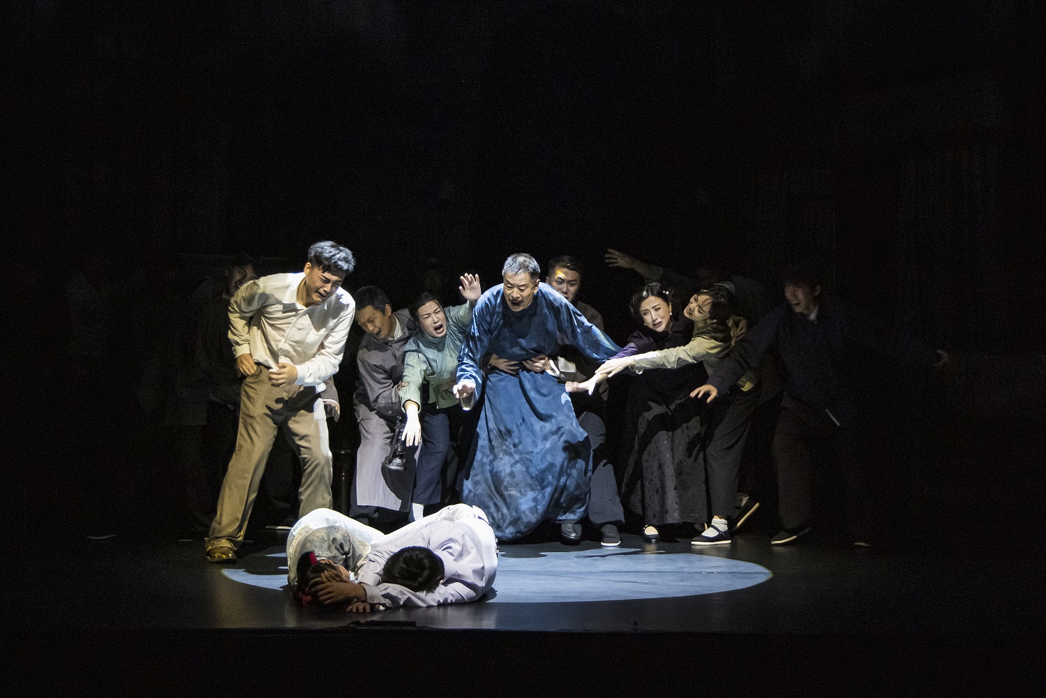 这个新版本的《雷雨》,藏着对曹禺创作初衷的追问