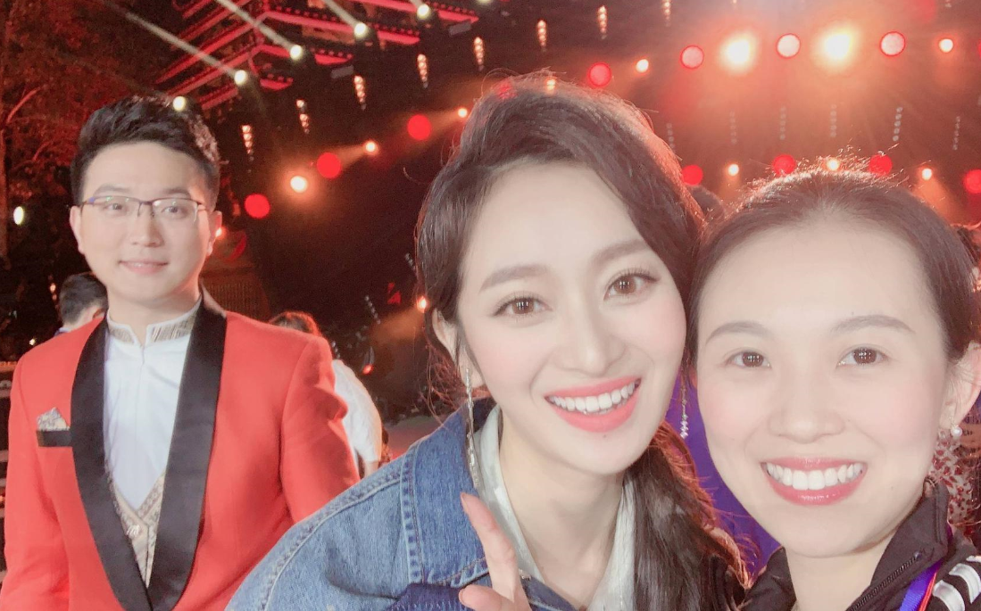 还删除了结婚证照片,两人疑似已经离婚|王治郅|周蕾|两人_新浪新闻