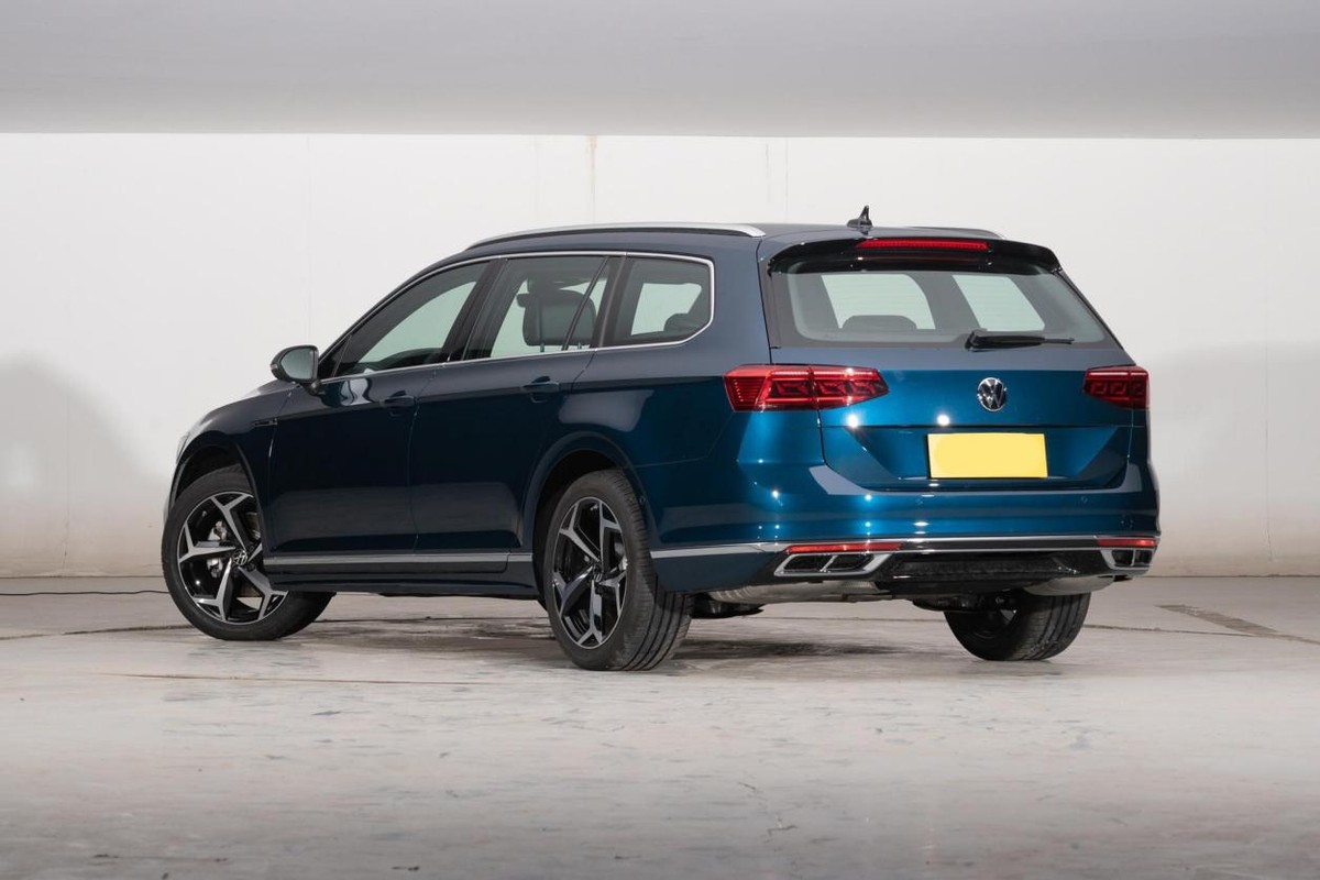 大众忍不住了德国纯进口仅2628万起全系20t动力真帅气