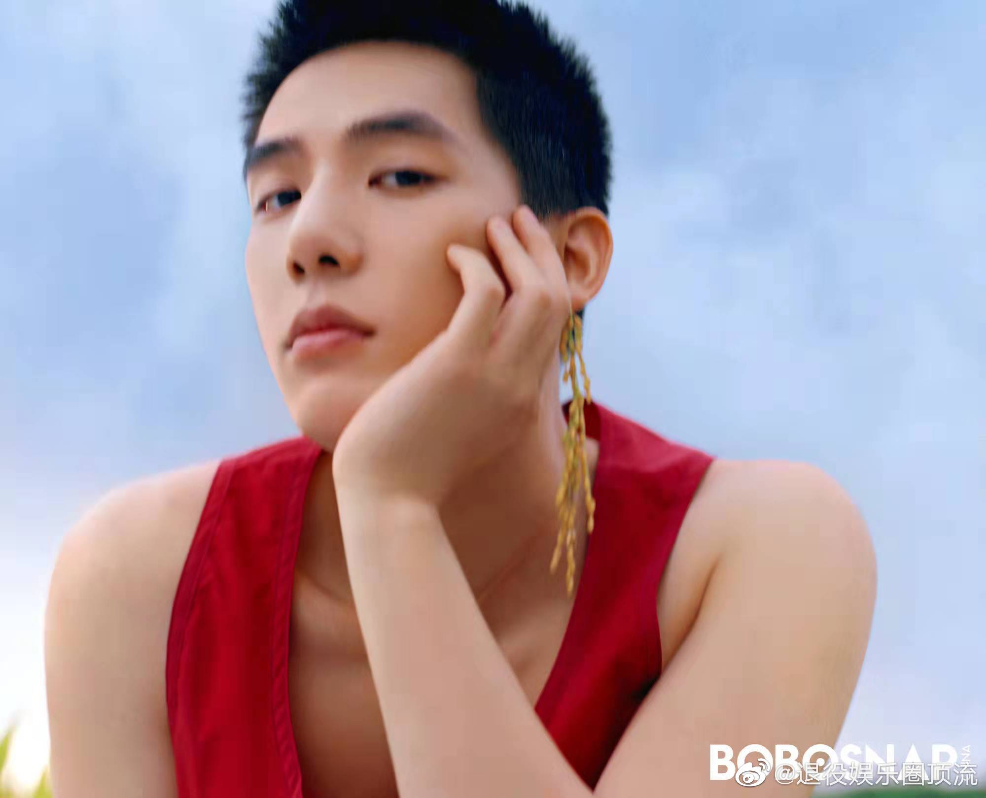 王安宇这组对比以前的真的有点发挥失常了