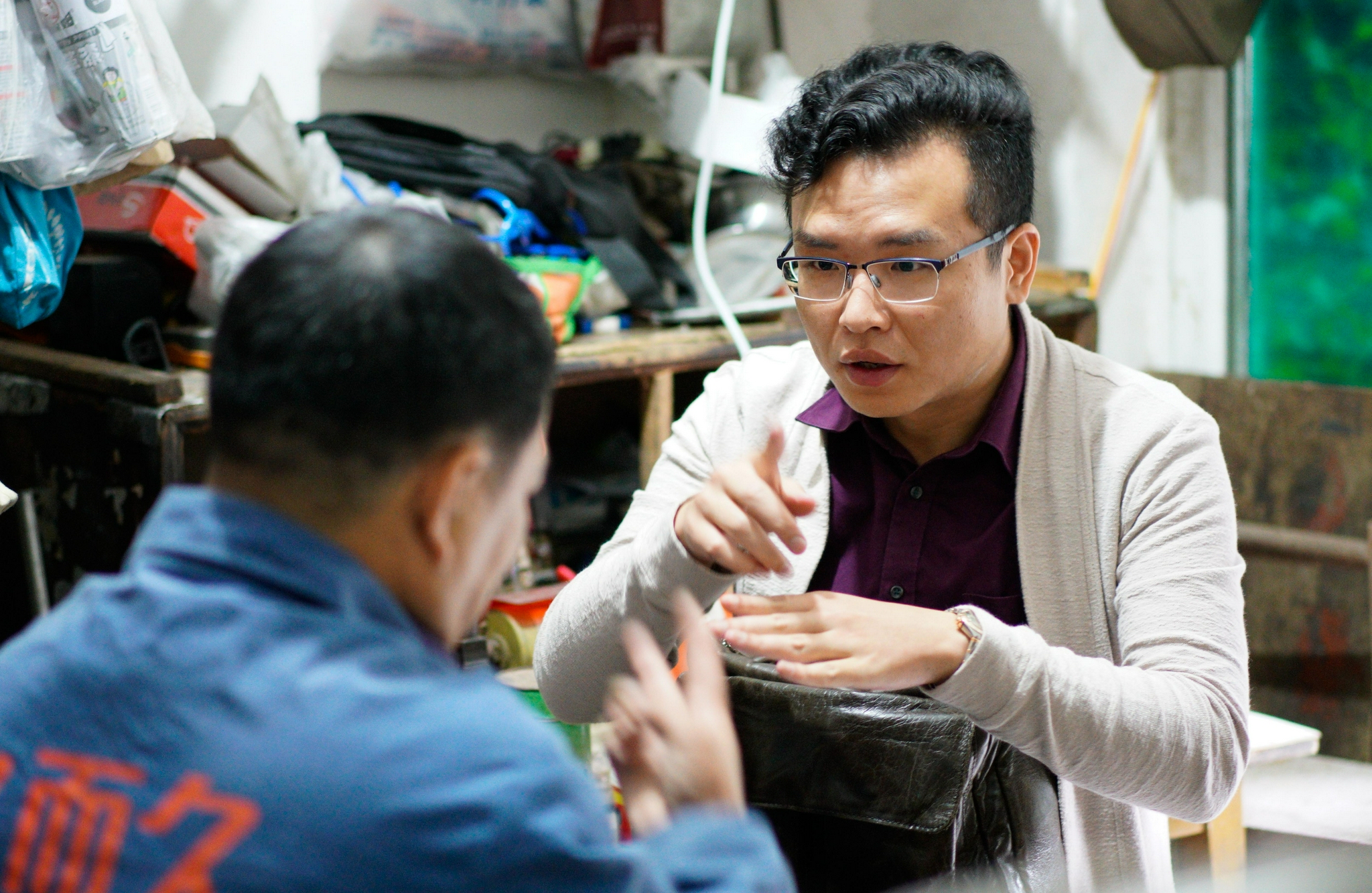 新华全媒 |他在无声直播间和聋哑人"连麦"普法