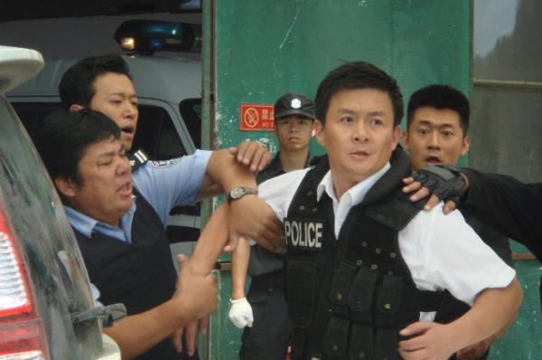 《重案六组4》剧照,六组组长佟林(邢岷山 饰)