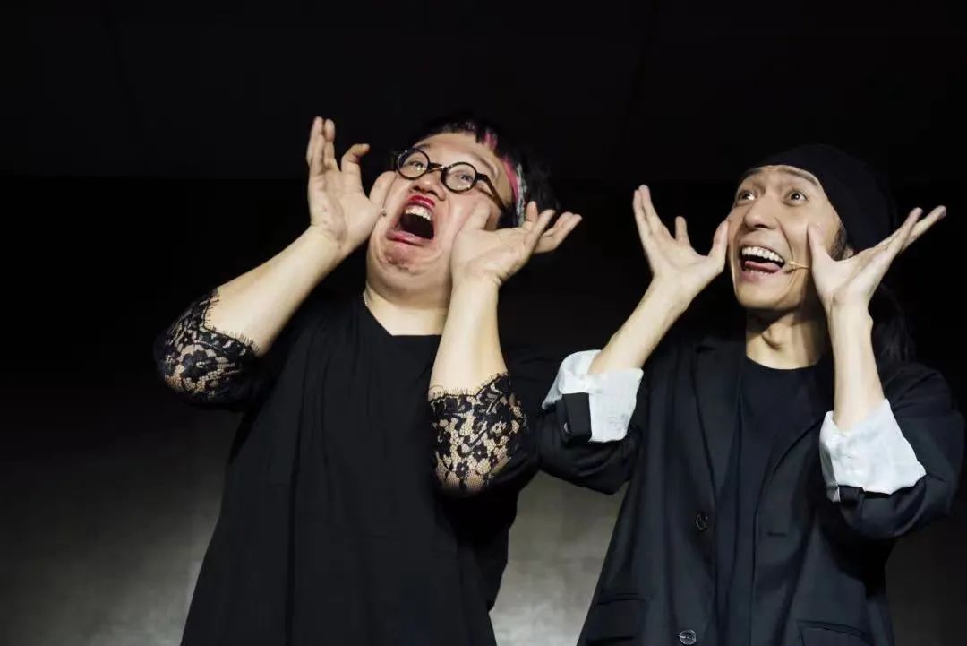 默剧艺人王梓:"快乐总比难过要好"|王梓|演员_新浪新闻