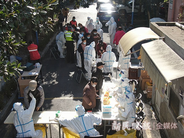 关闭50多家商铺 近500人连夜转运！直击上海新增的牡丹路186弄中风险小区休闲区蓝鸢梦想 - Www.slyday.coM