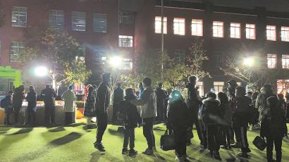 昨新增2例本土确诊病例  多所小学全员核酸检测休闲区蓝鸢梦想 - Www.slyday.coM