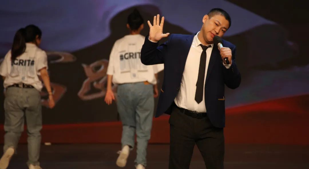 温暖！感动！却充满力量~特殊的日子，邀您见证这台没有明星的晚会！休闲区蓝鸢梦想 - Www.slyday.coM