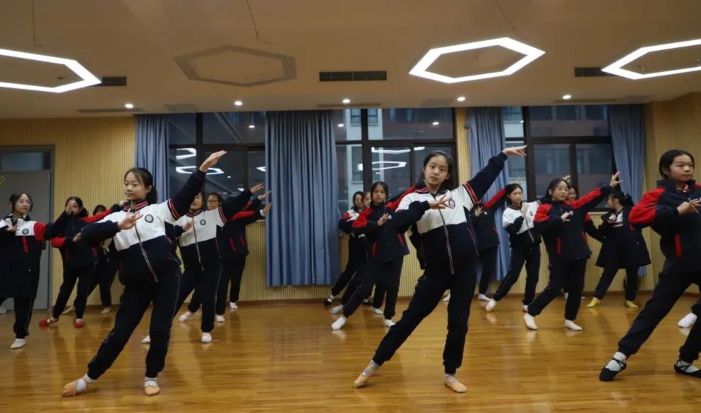 舞蹈社团活动(央广网发 两江新区西南大学附中供图)