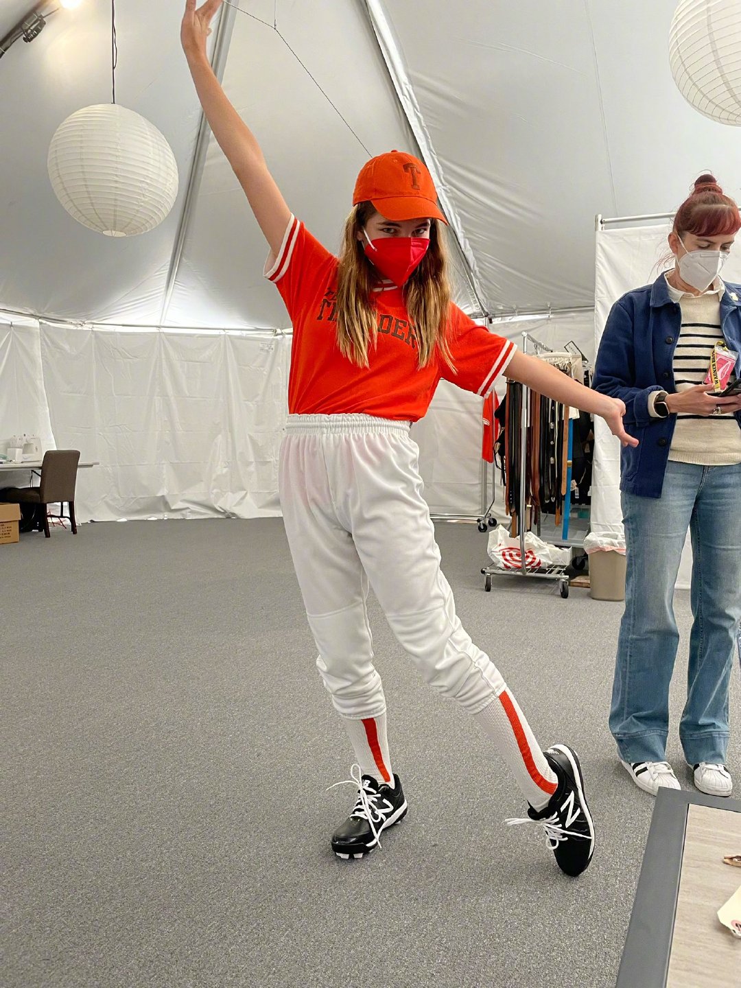 小missy分享少年谢尔顿幕后剧照天才投手小missy回归