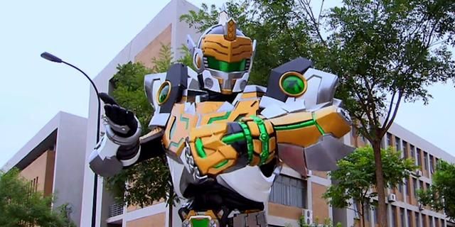 铠甲勇士五副力量型的铠甲雪獒铠甲yyds金刚铠甲被挤出前三