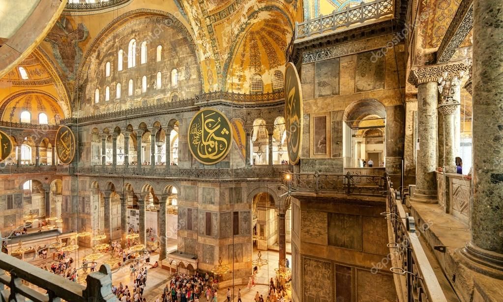 拜占庭帝国不仅延续了整个罗马帝国的建筑风格,更是吸收了来自东方的