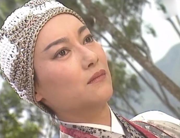 8版"灭绝师太"颜值对比:谁将貌美御姐演成了奶奶,谁又美又狠