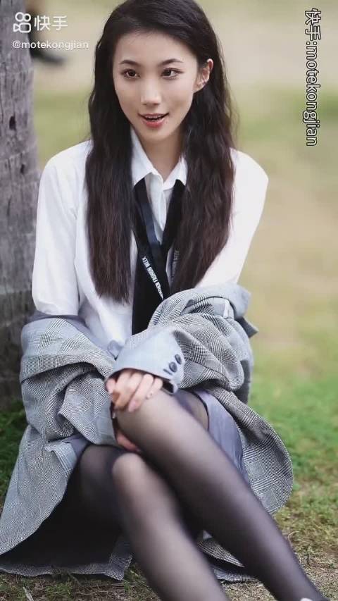 模特空间: 模特申雪街拍秀