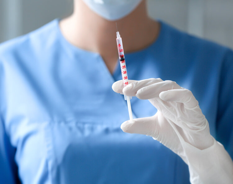 目前,全球范围内上市的10多种pd-(l)1抗体基本全是静脉注射剂型,给药